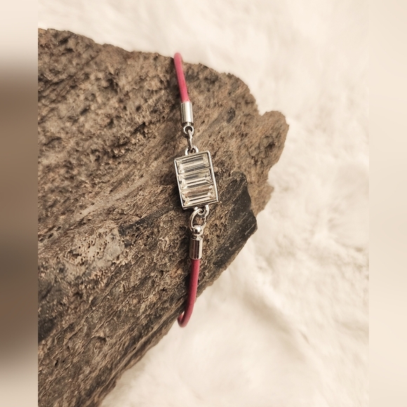 Lia Sophia "Parfait" Strawberry Cut Crystals bracelet - Picture 4 of 9